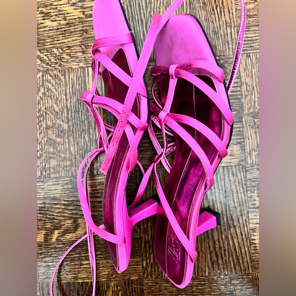 Zara sandal - Picture 2 of 6